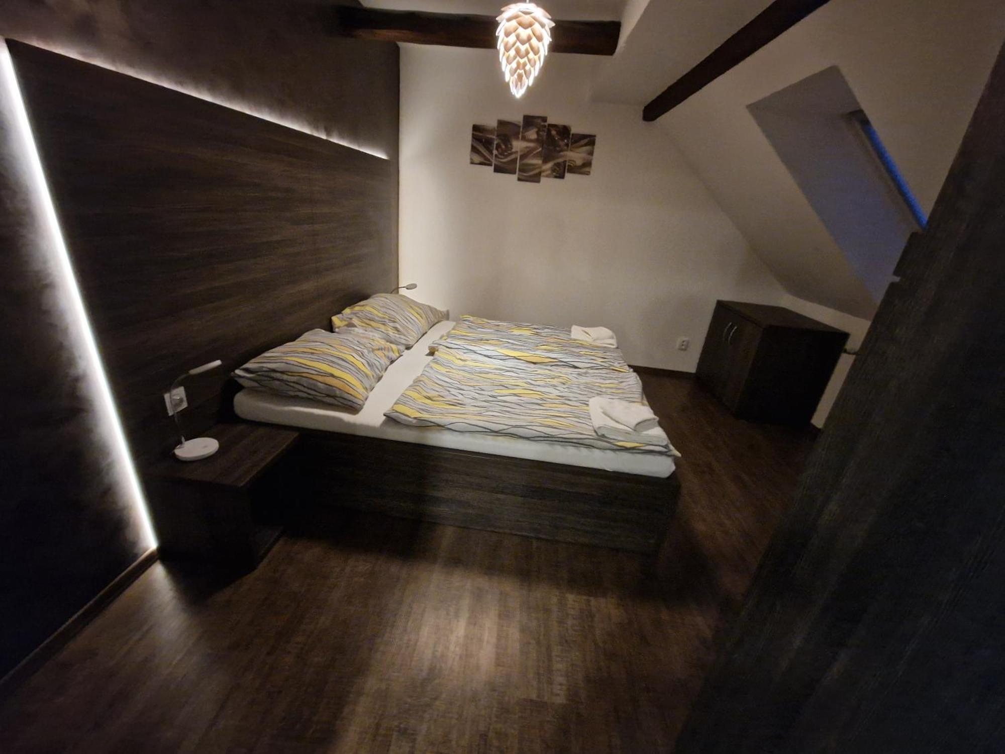 Kladruby  Apartmany Pod Klasterem מראה חיצוני תמונה