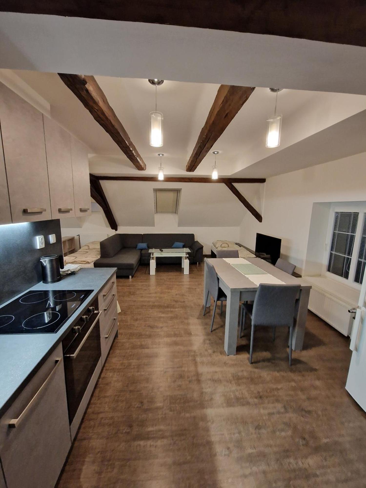 Kladruby  Apartmany Pod Klasterem מראה חיצוני תמונה